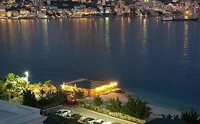 Limani Luxury Apartments Beachfront